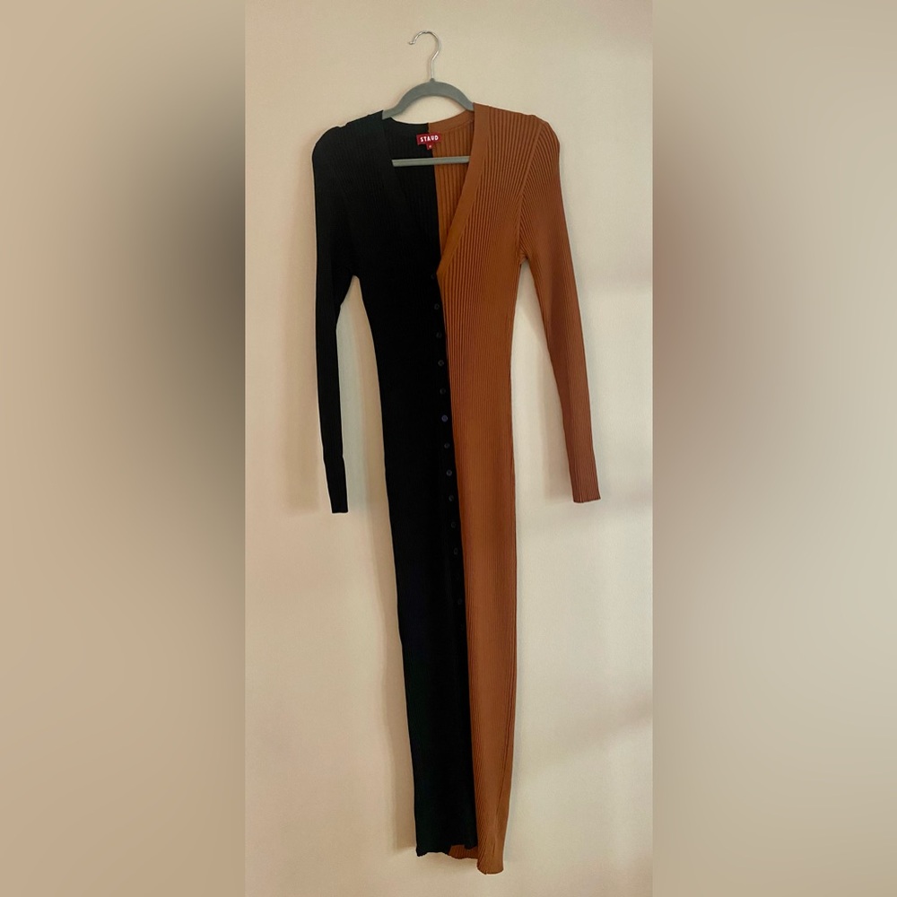 STAUD Colorblock Rib-Knit Button-Front Midi Dress - Picture 2 of 3